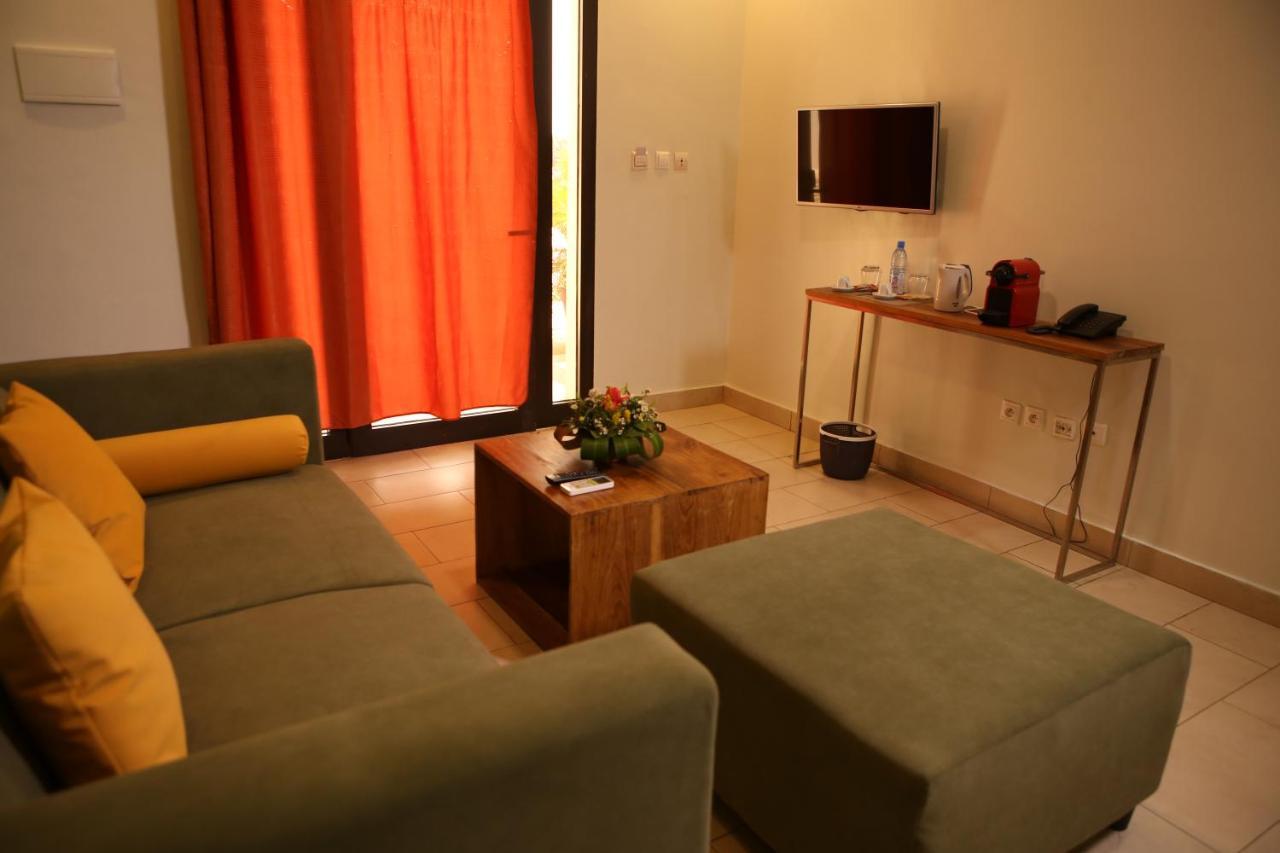 Au Bord De L'Eau Hotel Bamako Luaran gambar