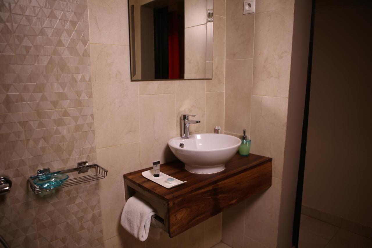 Au Bord De L'Eau Hotel Bamako Luaran gambar
