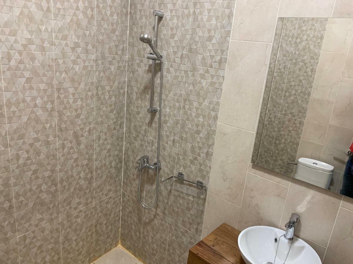 Au Bord De L'Eau Hotel Bamako Luaran gambar