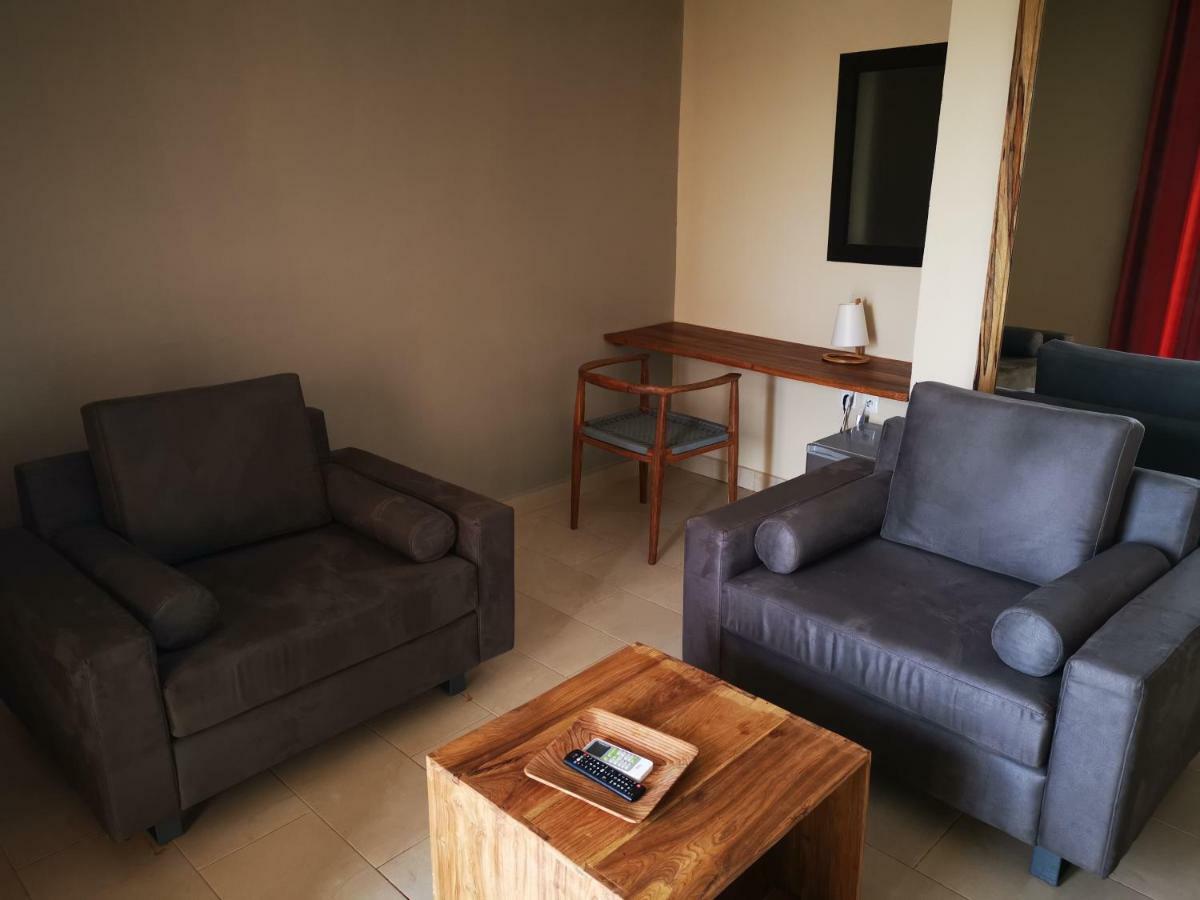 Au Bord De L'Eau Hotel Bamako Luaran gambar